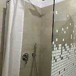 Main Bulevard 5 公寓 地拉那