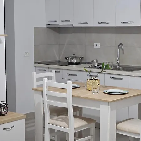 Main Bulevard 5 Tirana