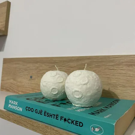 Main Bulevard 5 アパート *