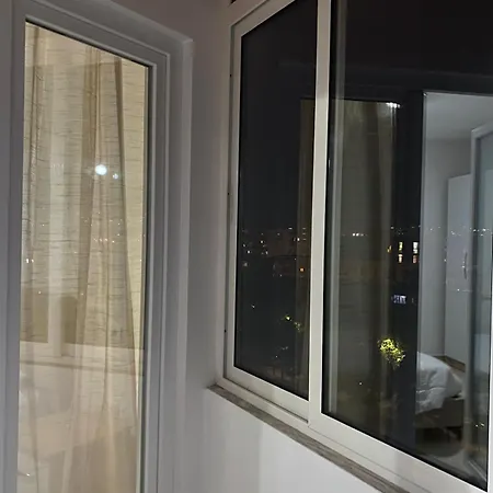 Main Bulevard 5 * Tirana