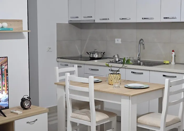 Main Bulevard 5 ティラナ