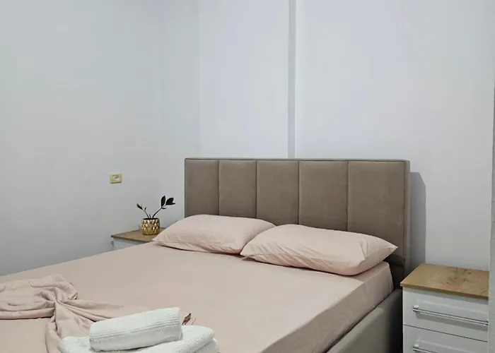 Main Bulevard 5 ティラナ