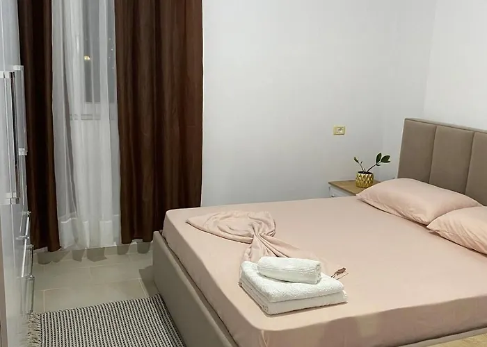 Main Bulevard 5 ティラナ